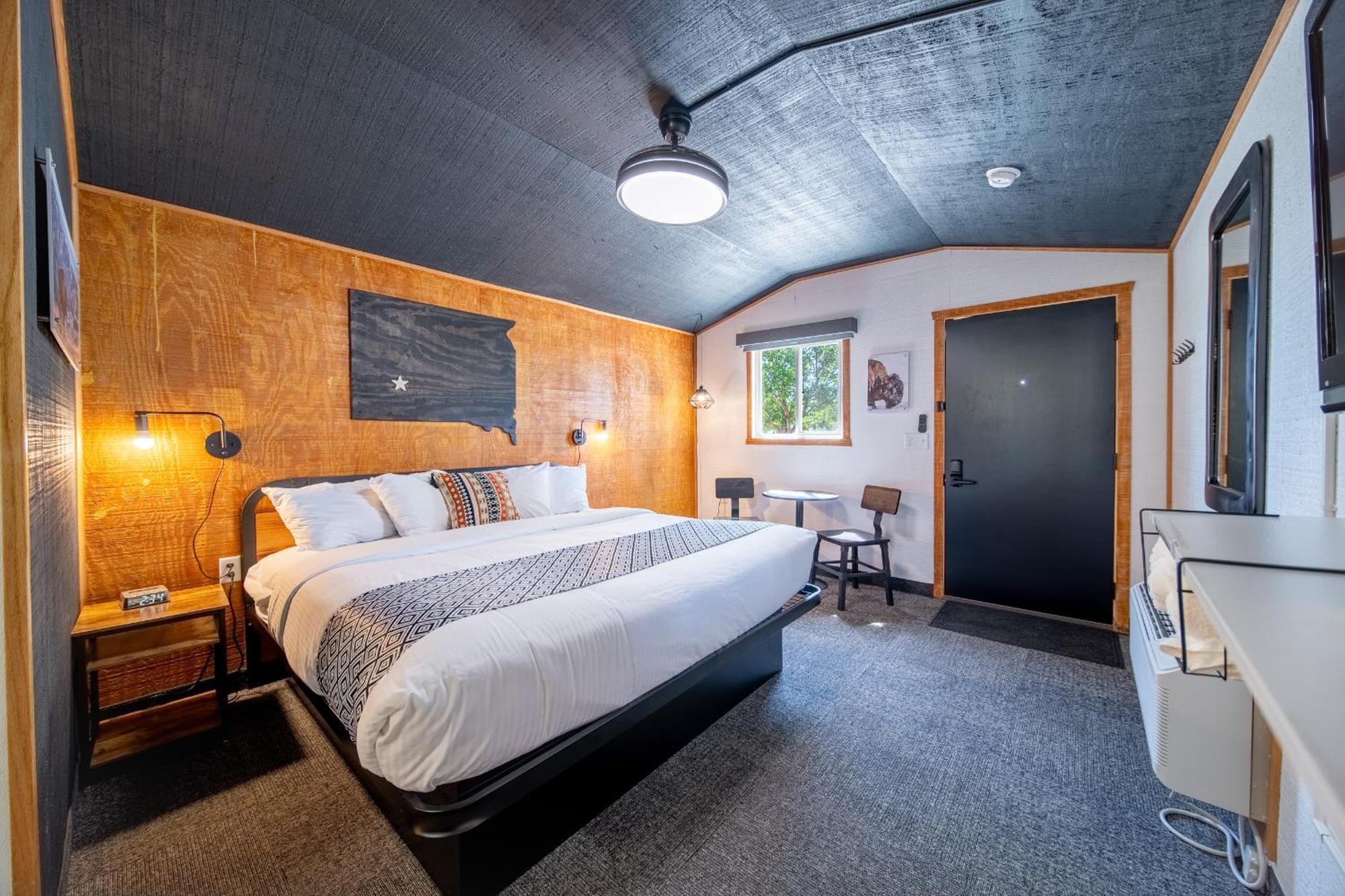 Hansen Inn & Cabins Wall Extérieur photo