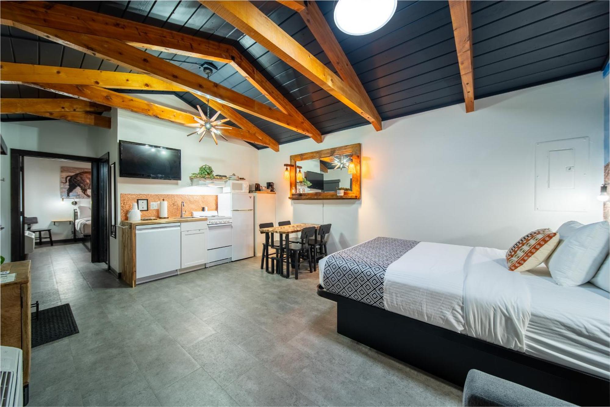 Hansen Inn & Cabins Wall Extérieur photo